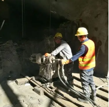 科尔沁水下抗分散灌浆料特点 水下不分散注浆料介绍